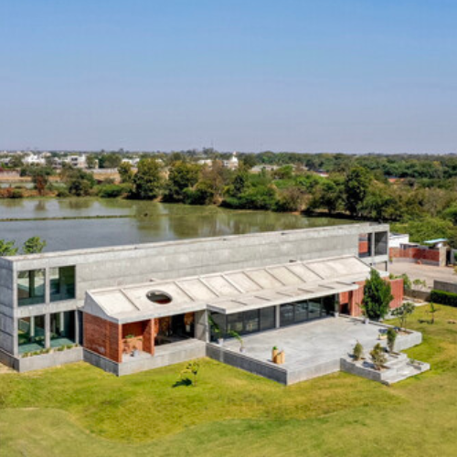 Two Bay House, built by Rajiv Builders - Civil Contractors in Ahmedabad